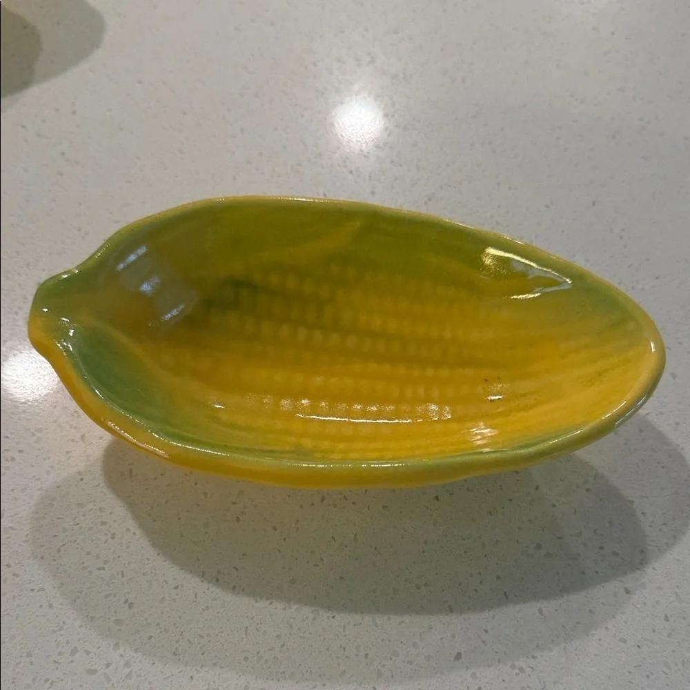 Yellow and Green Corn-Shaped Serveware Set